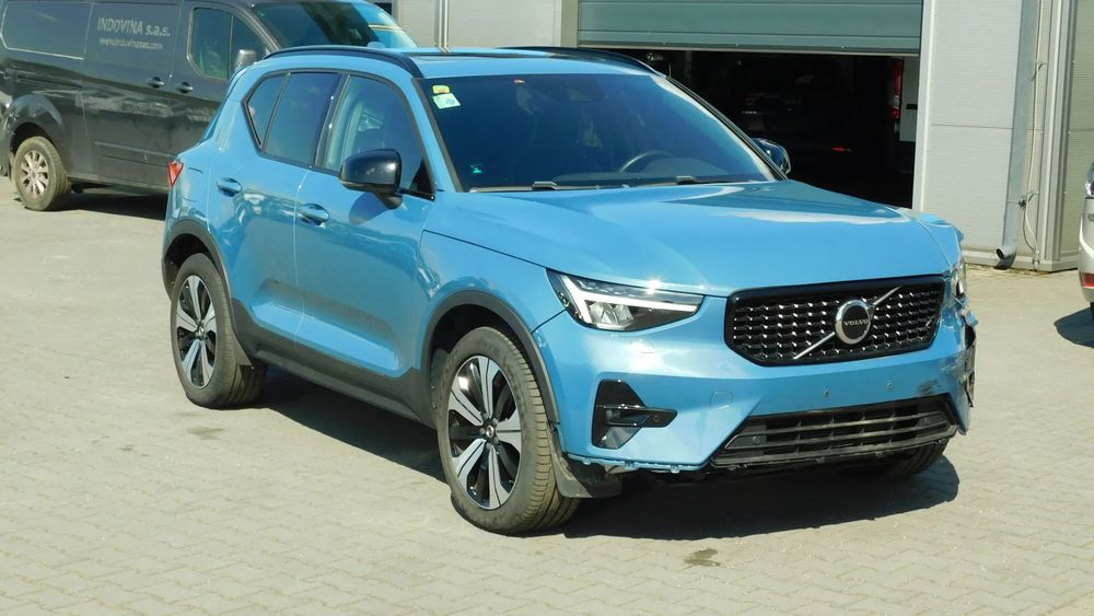 Volvo XC 40 T5 Plug-In Hybrid 262PS R-Design FV23%