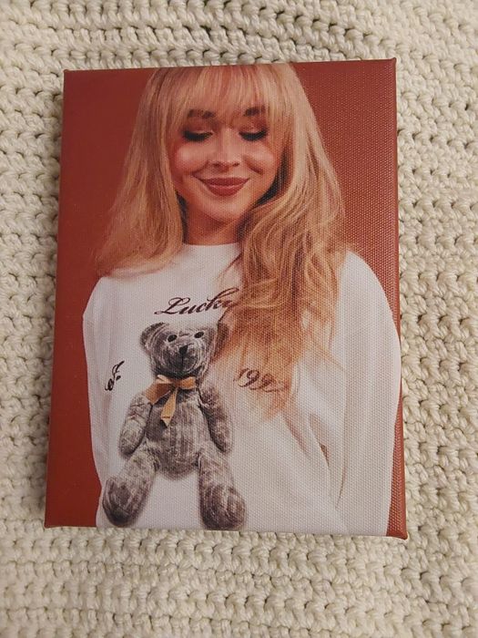 Sabrina Carpenter fotografia em tela