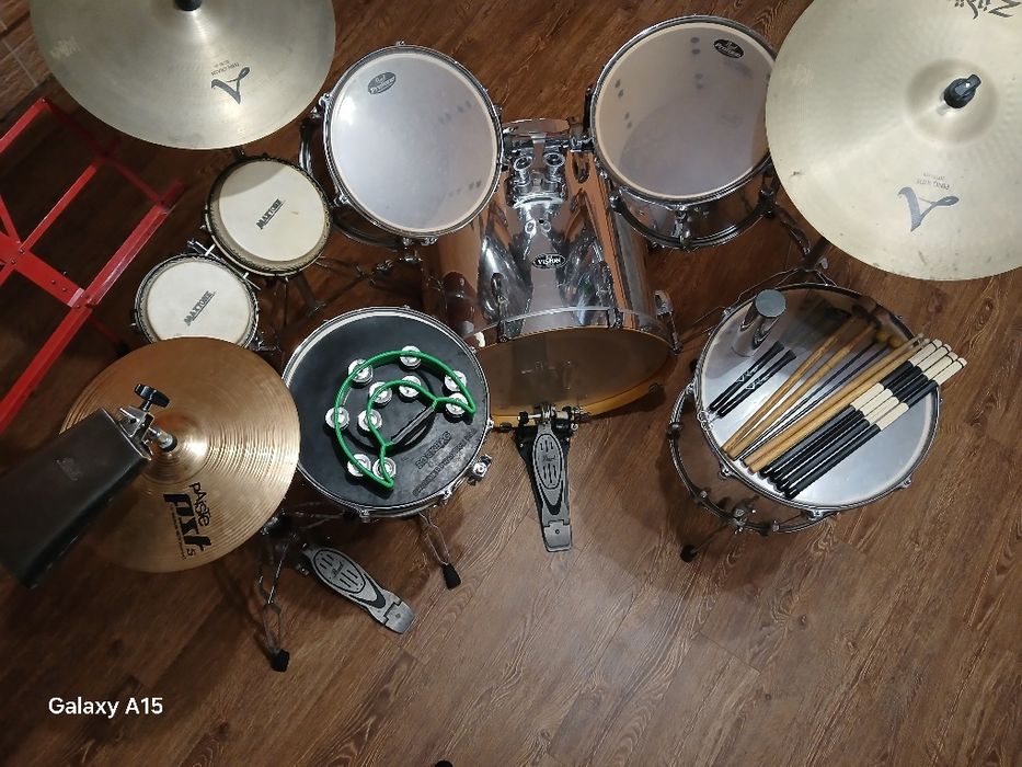 Уроки гри на ударних DRUM SCHOOL
