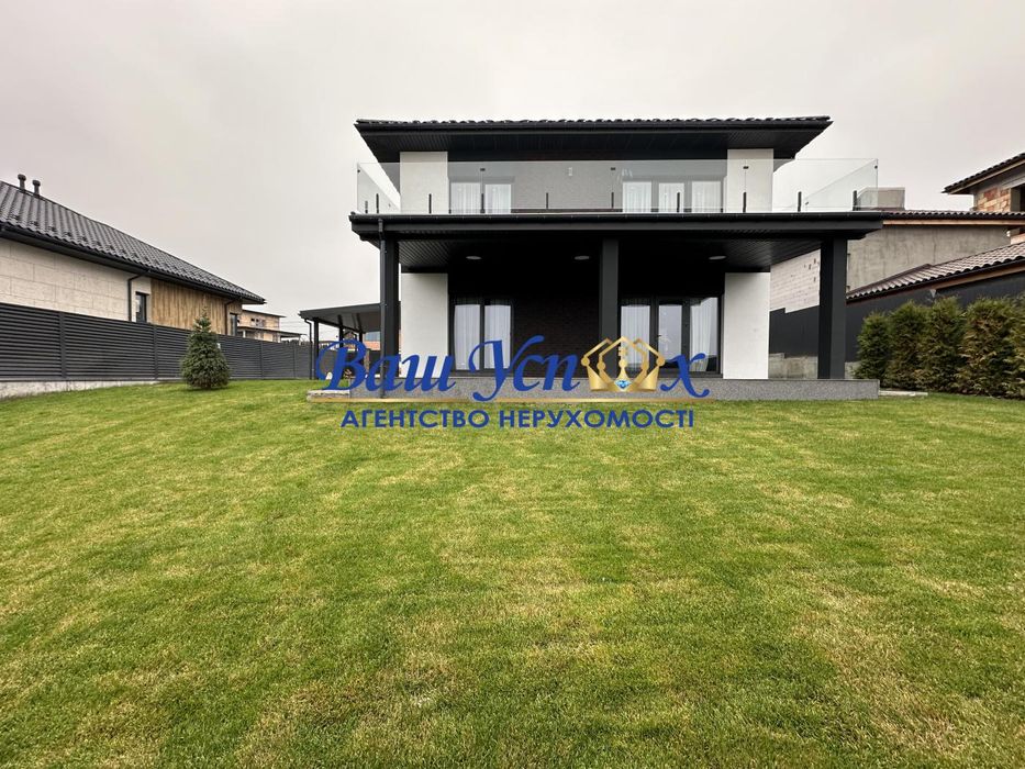 Продажа нового дома с ремонтом село Лесники.  Equides Club