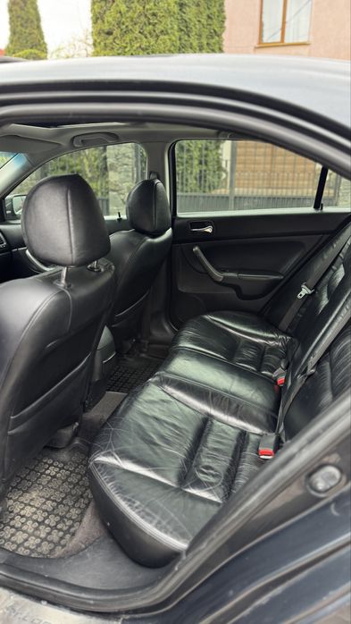 Honda Accord 7 автомат газ/бензин