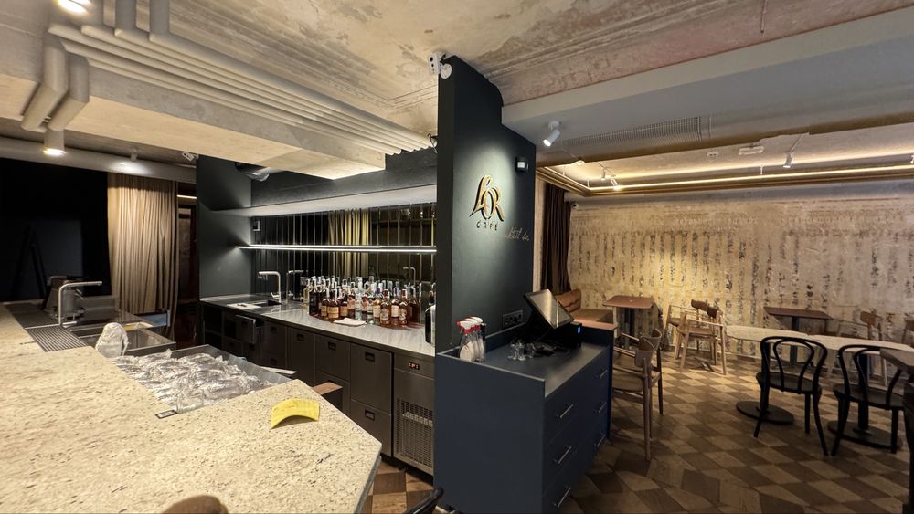 Оренда фасадного приміщення 240 м2 по вул .Січових Стрільців