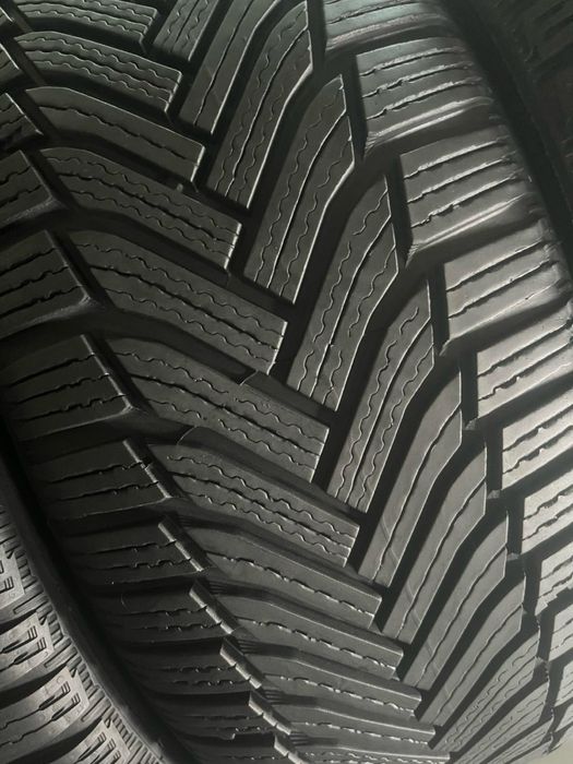 215/50/17 R17 Michelin Alpin 6 4шт зима