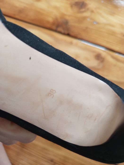 Buty czarne zamszowe damskie na obcasie szpilki,rozmiar 38Stradivarius