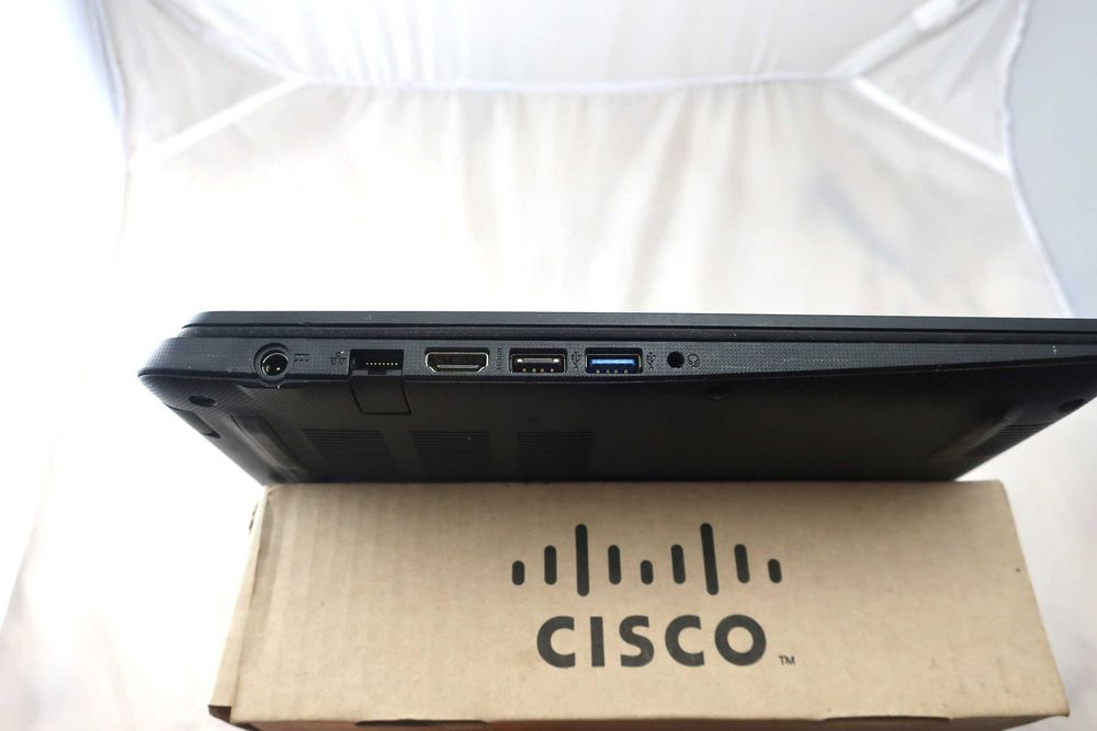 Portátil Acer Extensa 215-52 i5 12GB RAM Win11