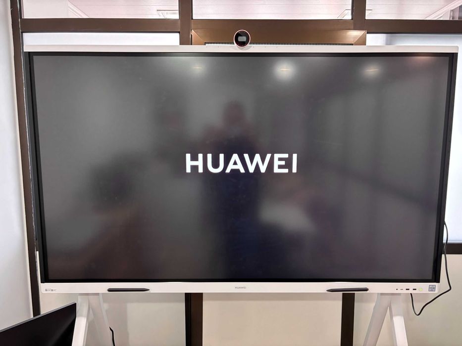Ecrã Interativo Huawei IdeaHub S2 65" + Suporte Móvel Oficial (Como Novo)