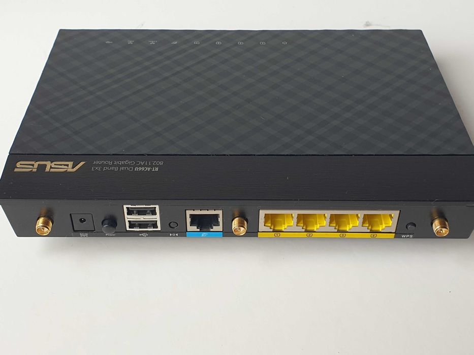 WI FI роутер ASUS RT-AC66U AC1750 Gbs USB  2.4 GHz 5 GHz комплект