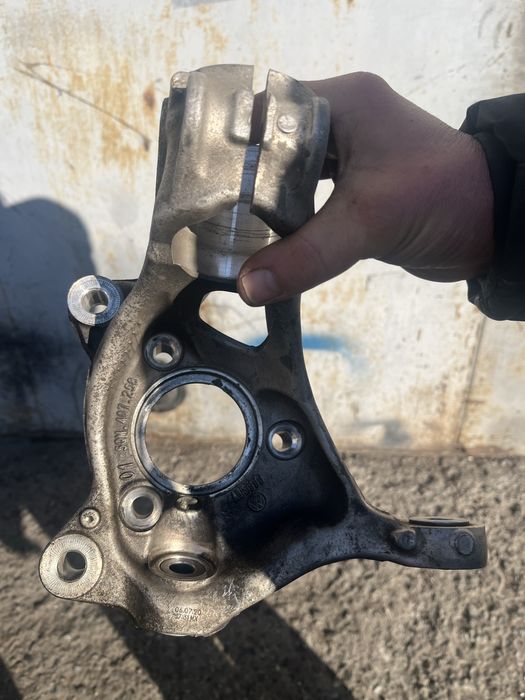 тігуан 2019  Кулак поворотний правий 5QM407258