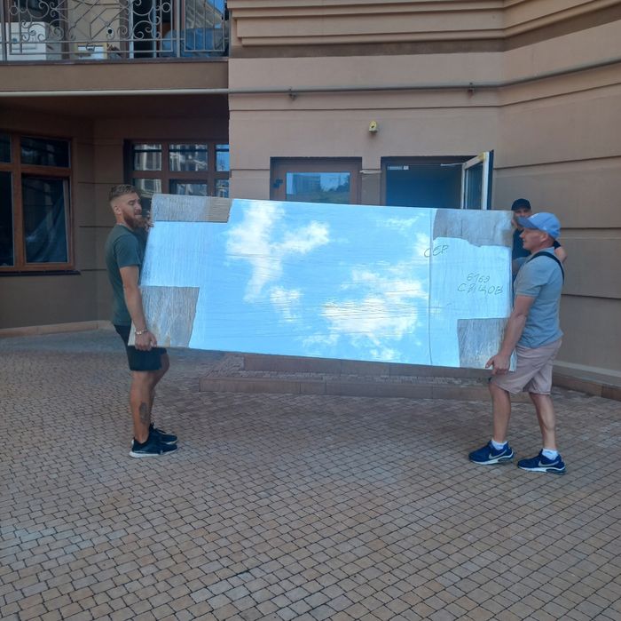 Грузчики в Киеве. Услуги грузчиков. Вантажники