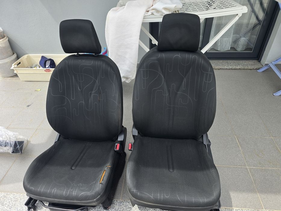 Bancos toyota yaris 2009