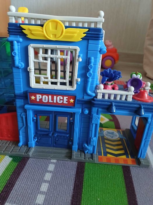 Magic Box Superzings Posterunek Policji