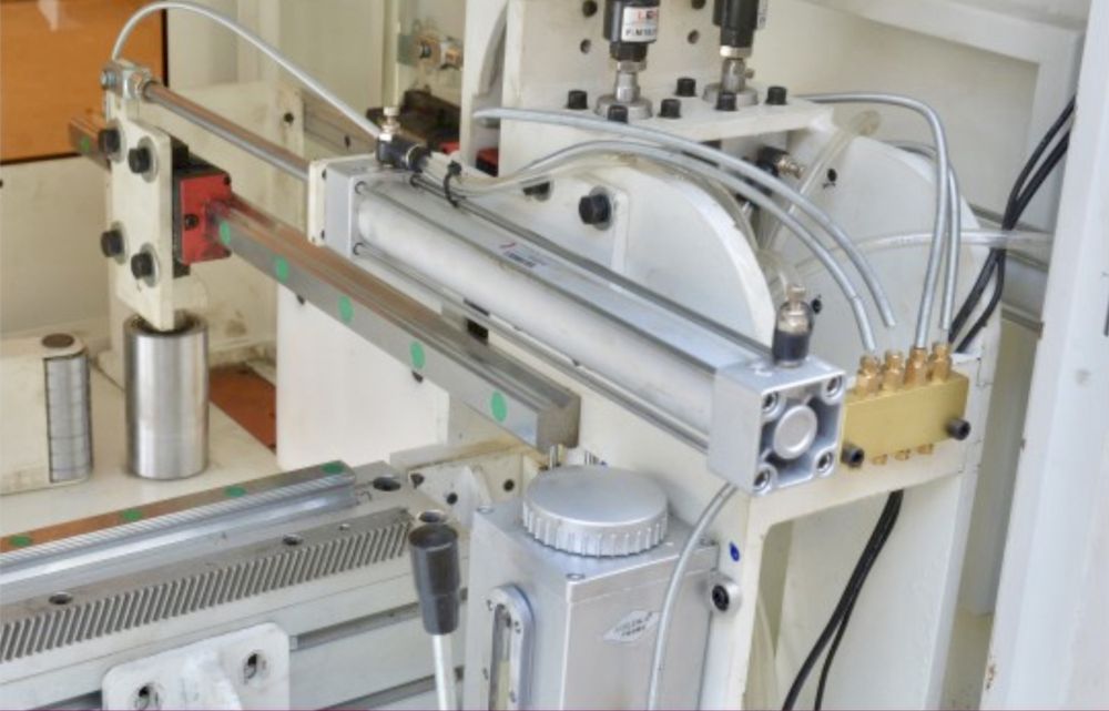 Piła poprzeczna automatyczna kapówka kapownica