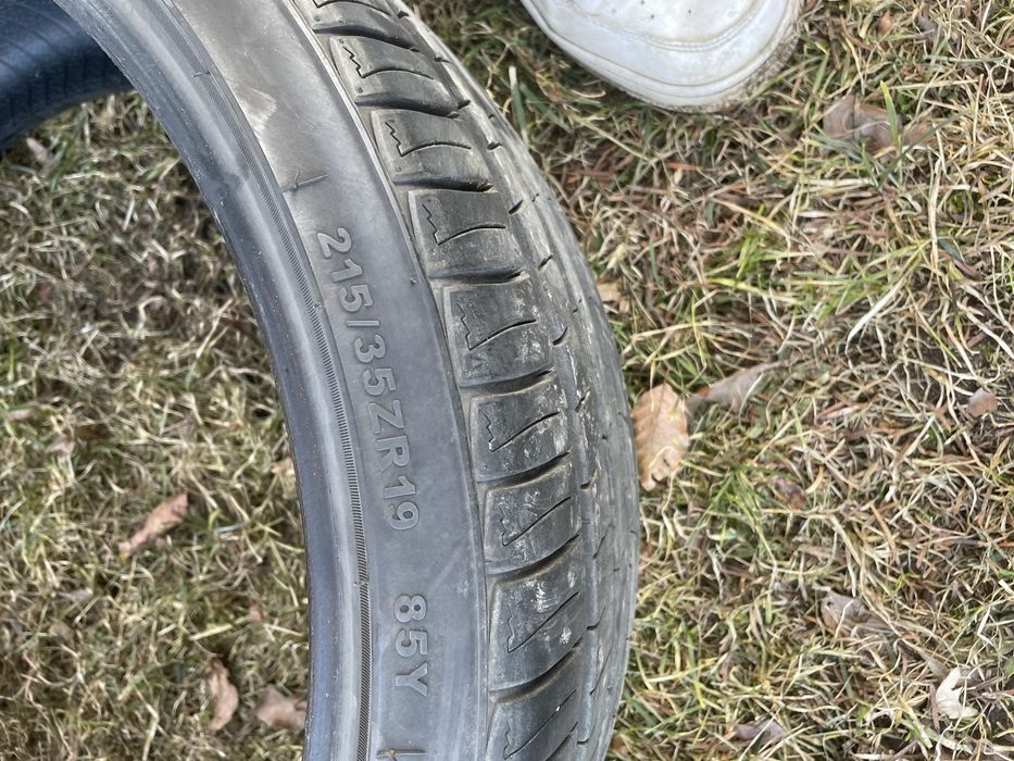 Opony firemax 215/35/19 2szt