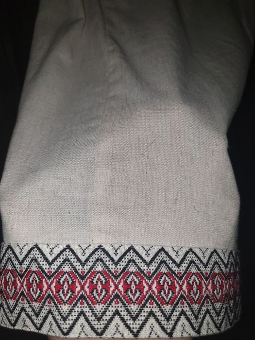 Українська льняна сукня