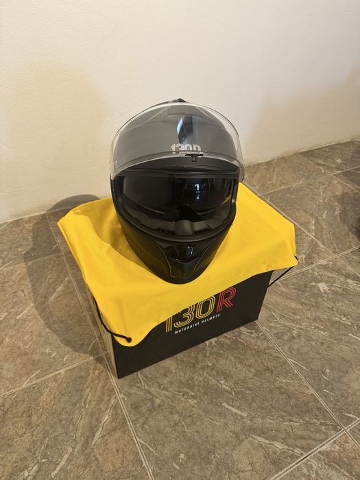 Capacete 130r semi-novo