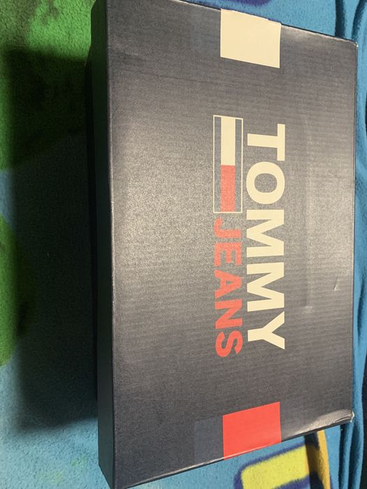 Trampki Tommy Jeans defekt