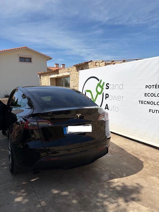 Tesla Model Y Long Range Dual Motor AWD
