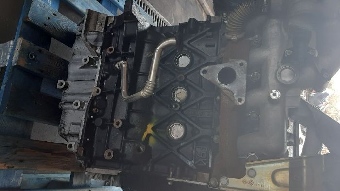 SILNIK 1.9 DCI F9Q F9K 750, 670, 760 trafik vivaro