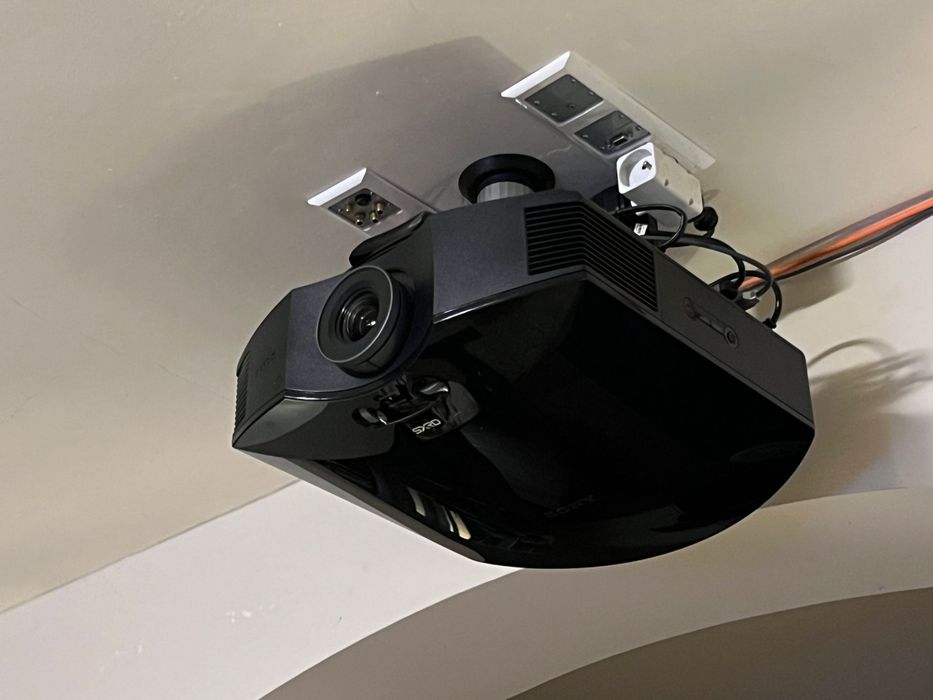 Projektor SONY VPLHW55ES premium class HT SXRD 3LCD Full HD 3D native