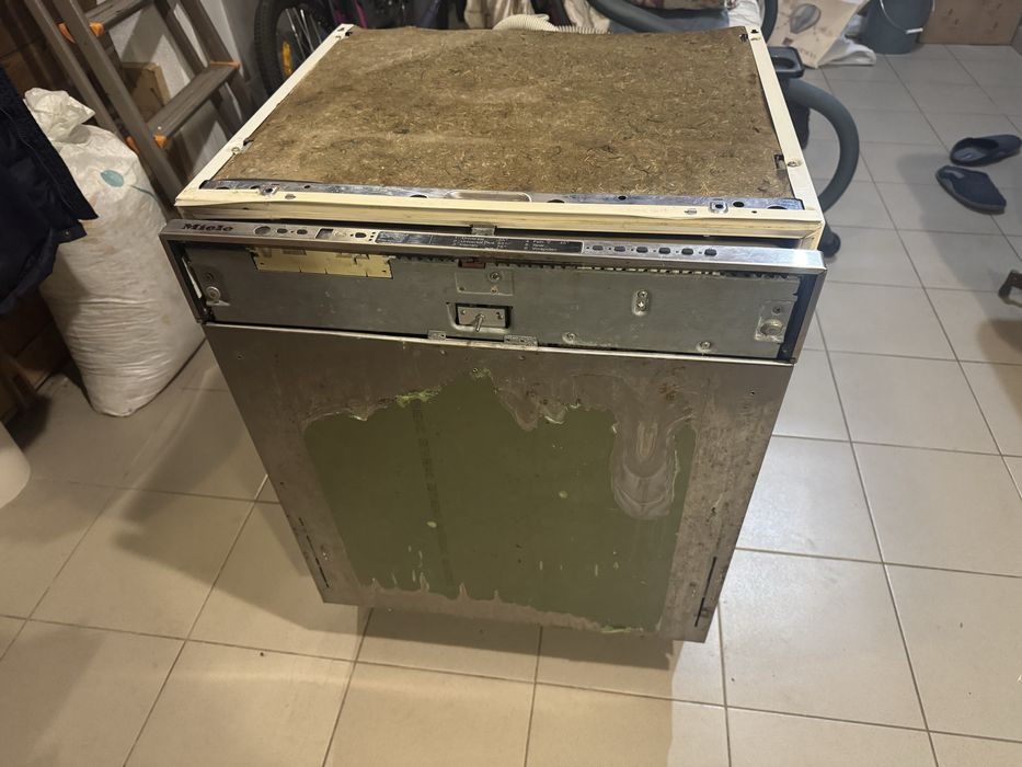 Продам посудомийку