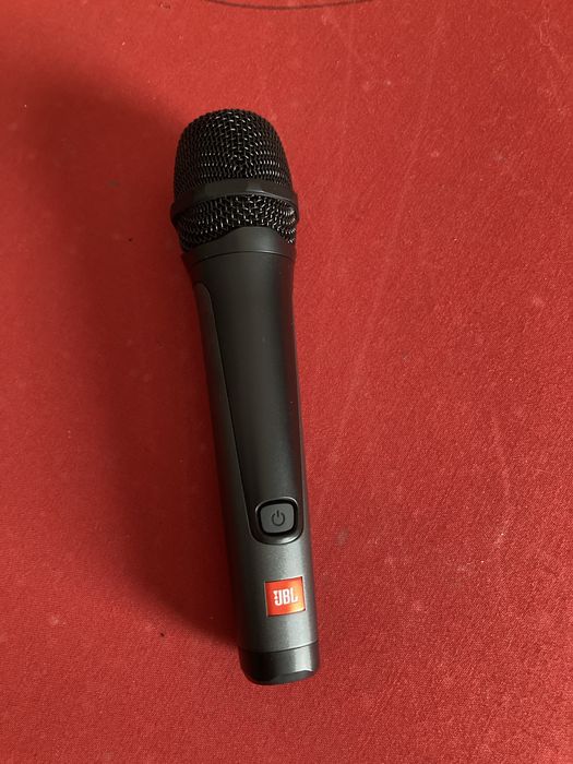 Microfone JBL com fio