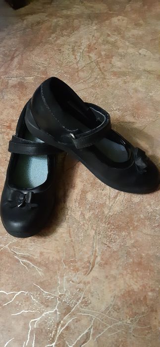 Туфлі на дівчинку