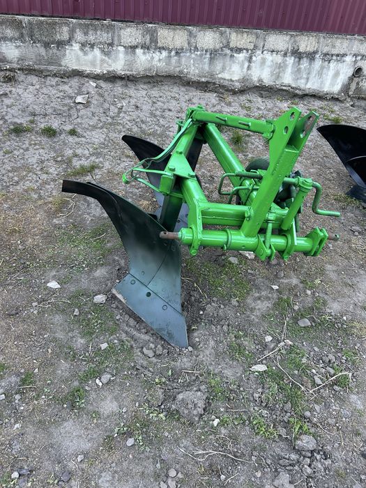Продам плуг Bomet