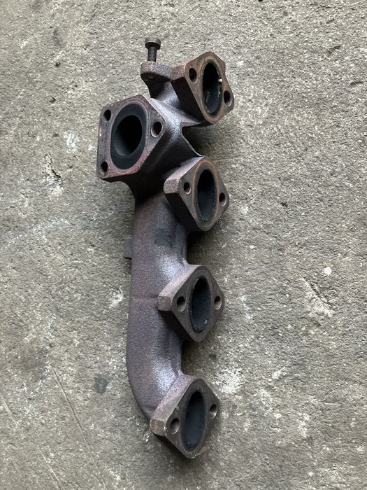 BMW E87 - kolektor wydechowy