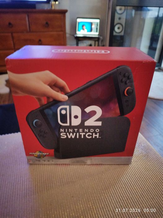 Nintendo 2 Switch plus Mario Bros