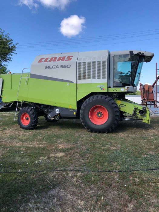 комбайн Claas Mega 360