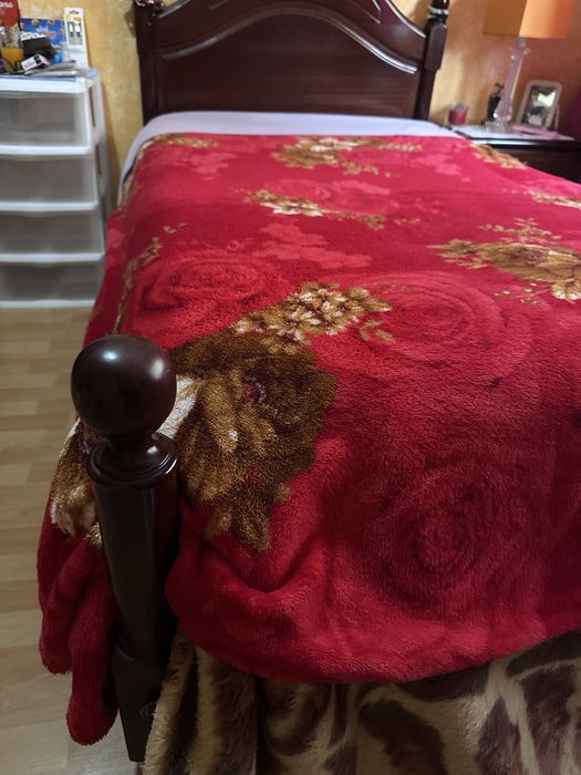 Conjunto - Cama + Cômoda + Mesa de Cabeceira