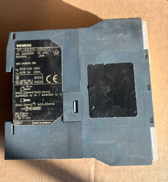 Przekaźnik czasowy Siemens