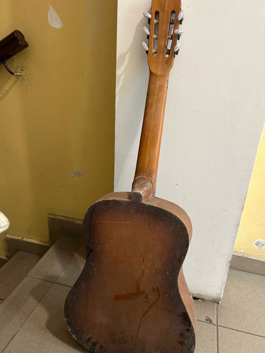Sprzedam używaną gitarę
