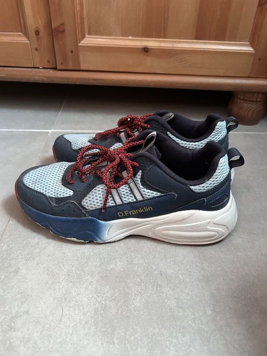 Tenis de homem, como novos