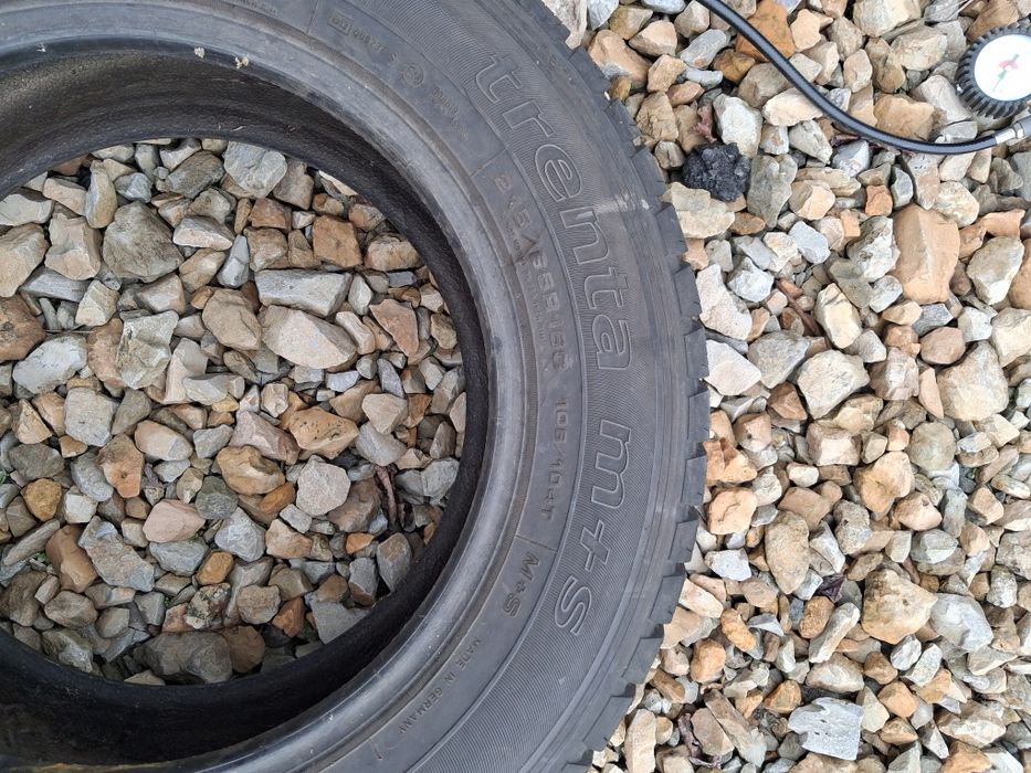 Opony zimowe wzmacniane 215/65 R16C