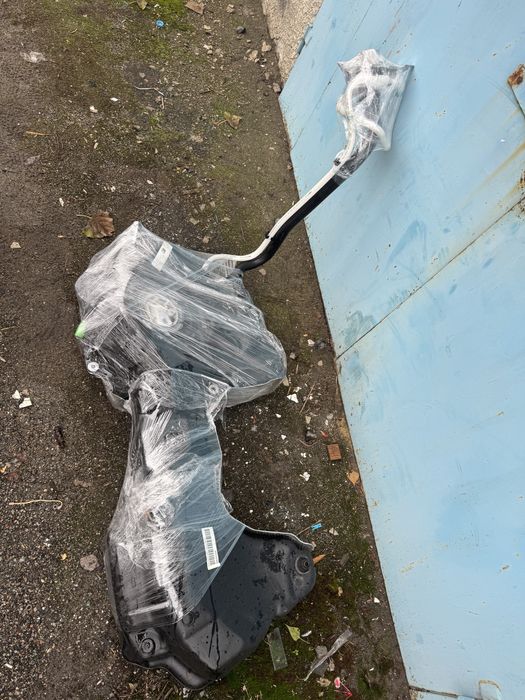 Audi a5 s5 рест 2021+ паливний бак, паливна магістраль