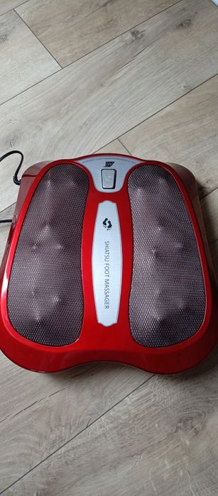 Masażer do stóp z podgrzewaniem.