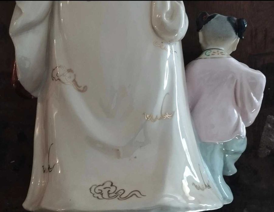 Estátua art oriental, oriental cerâmique, Deus da Riqueza