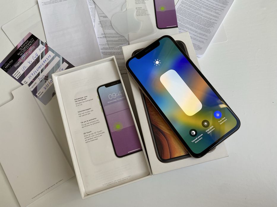 iPhone XS Gold Neverlock. Apple айфон 10S 64GB чистий айкладу