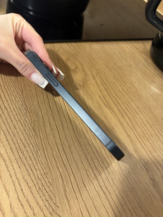 iPhone 13 128 gb stan idealny