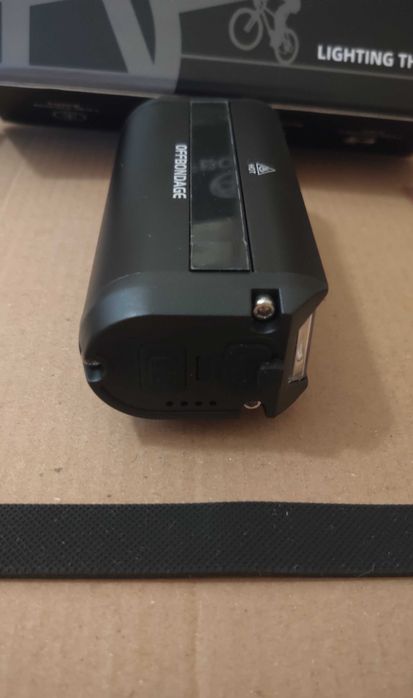 Купити Велофару OFFBONDAGE EOS 610 потужний ліхтар 900lm люменів, нова