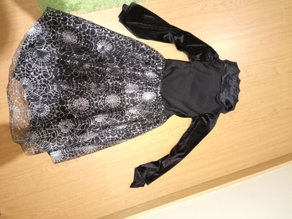 Vestido bruxa H&M 8-10 anos