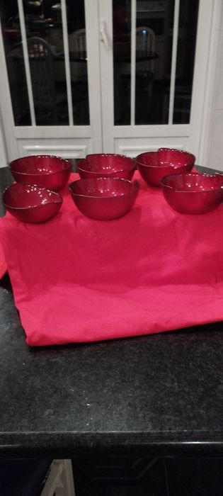 Taças 6 com  várias utilidades.