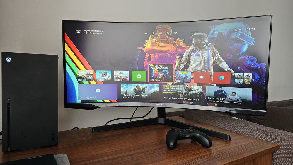 Xbox Series X 1TB + Samsung Odyssey G5 34" – kompletny zestaw"