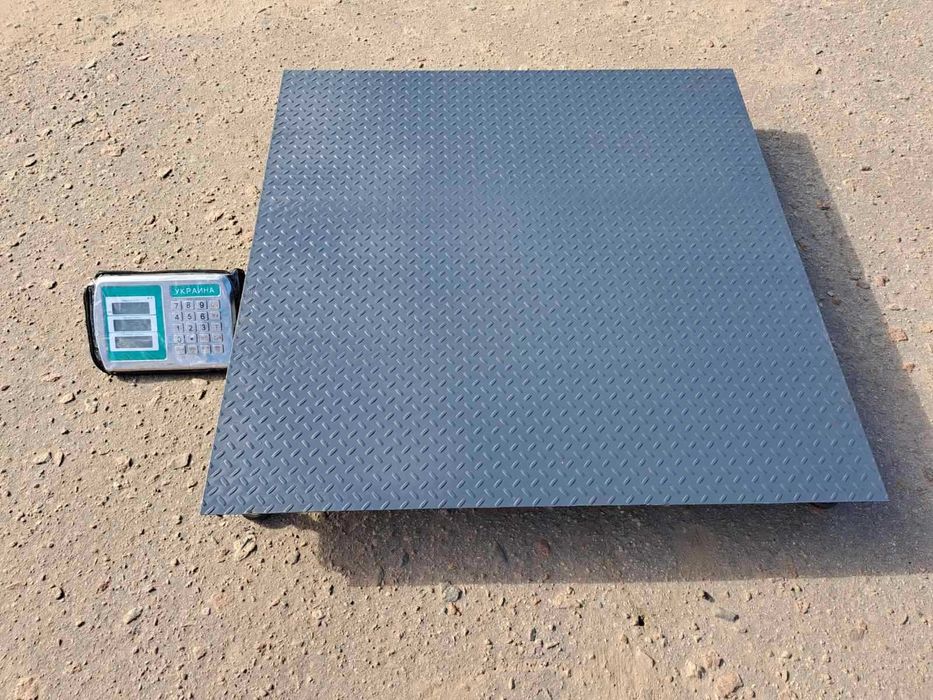 Платформенные весы в ассортименте пульт от 500 кг до 3 тонн.