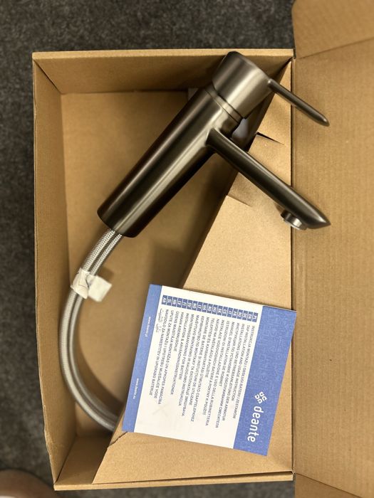 Nowa bateria umywalkowa Deante