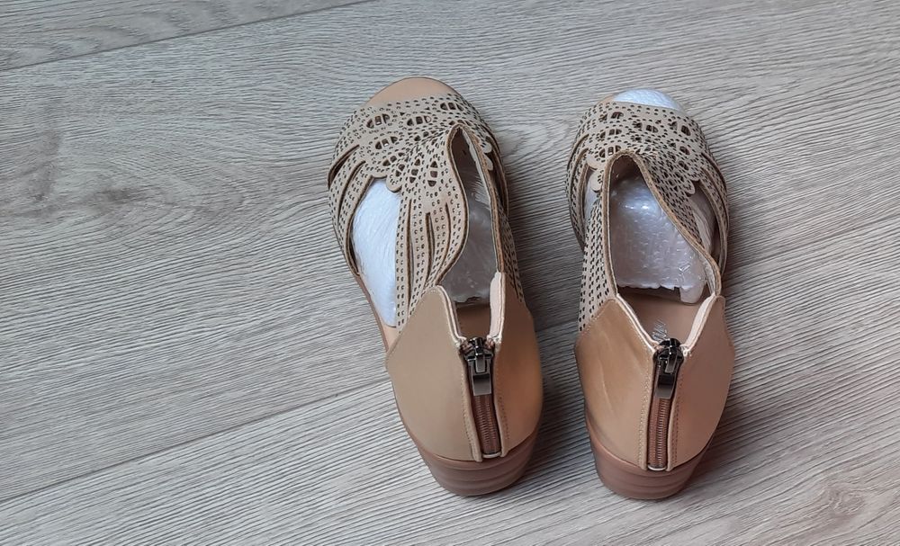 Buty damskie - sandały