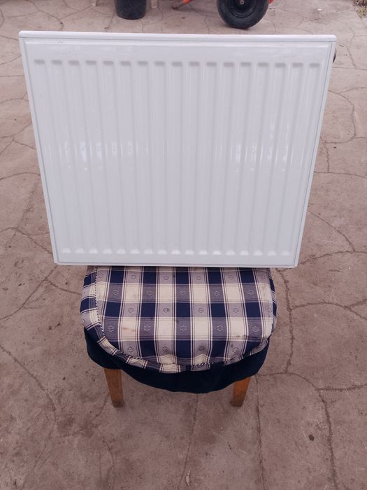 Продам железные радиаторы отопления 50*60 воды не видели цена 1200гр