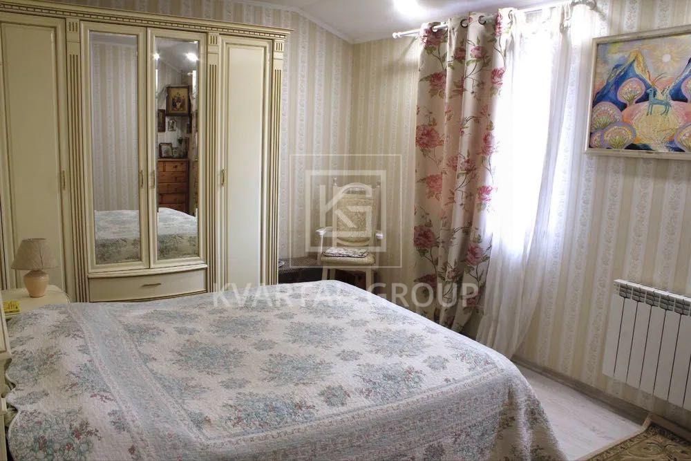 Продаж будинку з ремонтои біля лісу