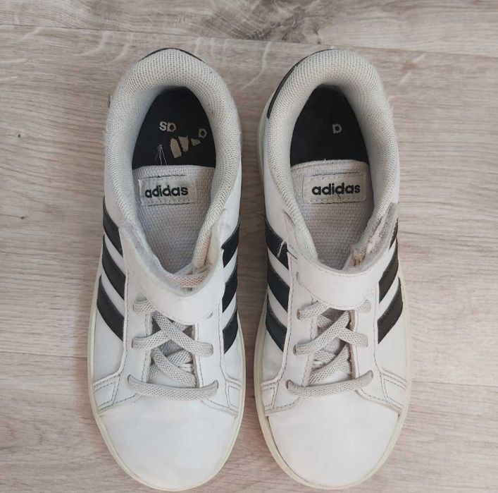 Adidasy adidas 32